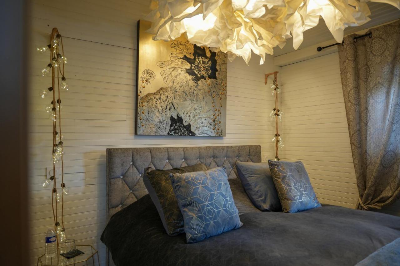 Kaebane 85, Lodge Avec Spa Au Bord De L'Eau Prouilly 外观 照片